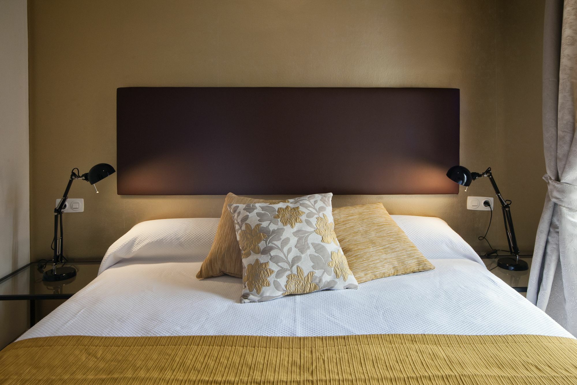 Singular Peral Apartman Sevilla Kültér fotó